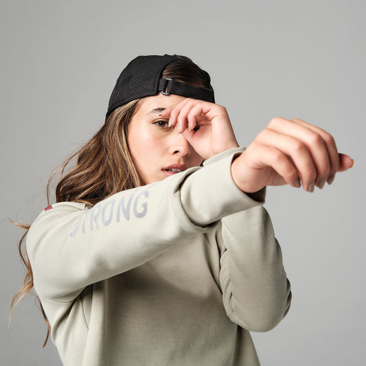 Strong ID Long Sleeve Crop Pullover