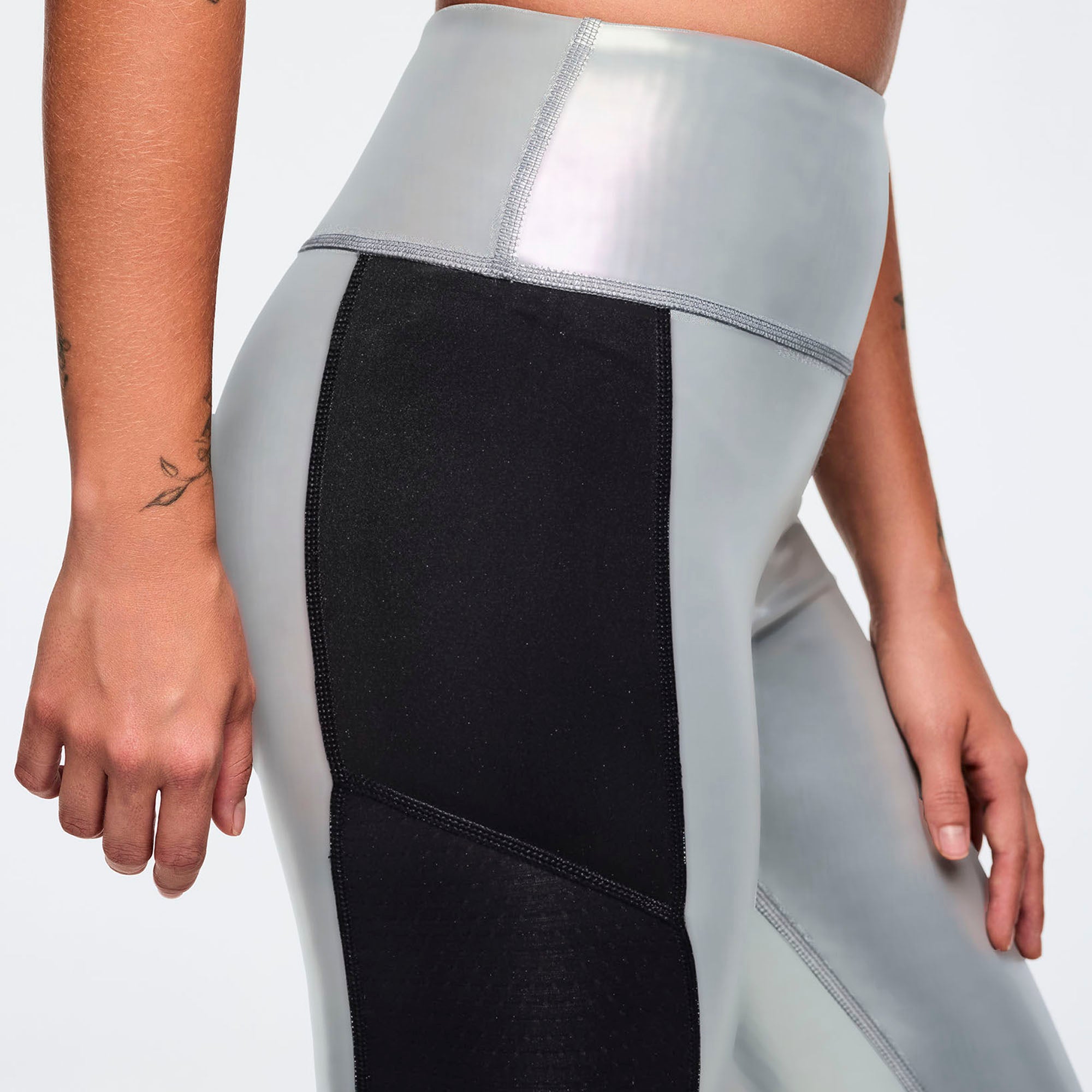 Zumba 25 High Waisted Ankle Leggings With Inserts – Zumba Factory